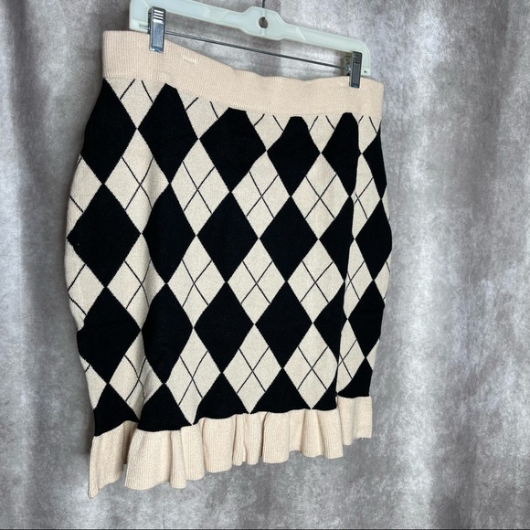 Dolls Kill Dresses & Skirts - Dolls Kill X Privy Argyle Ruffle Sweater Skirt NWT Size 3X